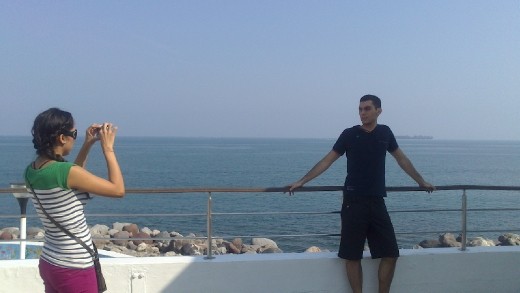 Foreighn friends enjoying the view from Veracruz City's Aquarium.