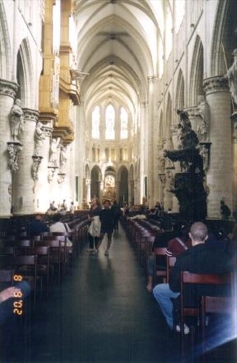 My favorite temple in Europe: Saint Michael and Saint Gudule's Cathedral.