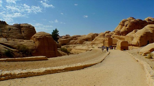 Long and dusty road to the ancient Nabatean city of Petra