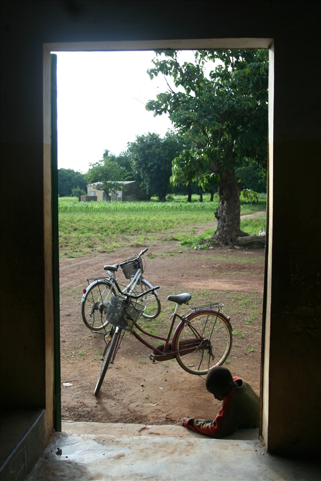 Toessè, Burkina Faso. School recess