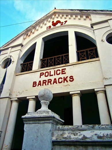 It's a police station since colonial period; one of the Dutch heritage.