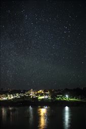 Goughs bay, the stars and the beautiful reflection of his lights on the lake.: by mattia, Views[209]