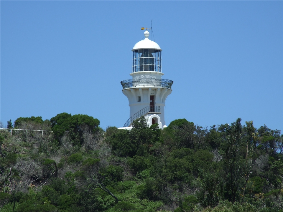 An isolated lighthouse far from any civilization 