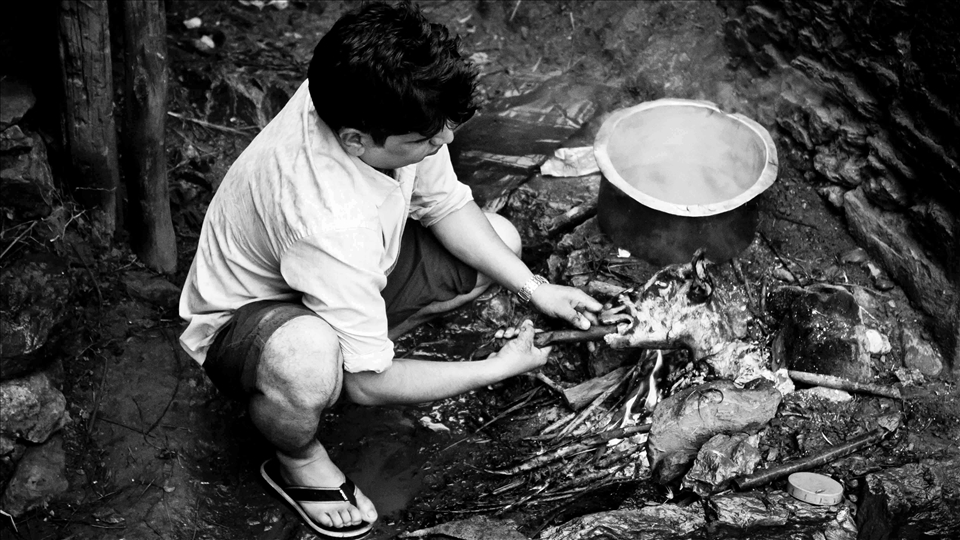 Ram prepares the head, which contains the most coveted meal.