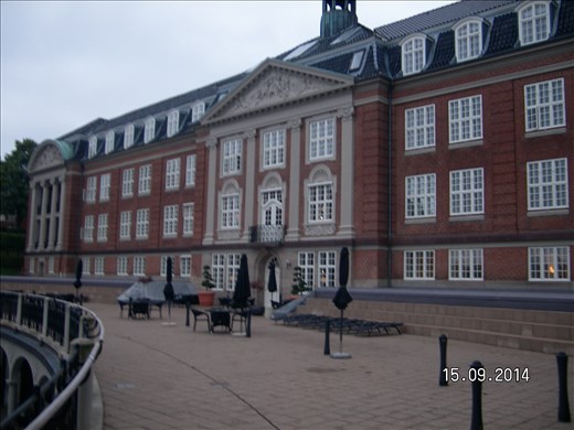 front of hotel door in middle section leads into restaurant