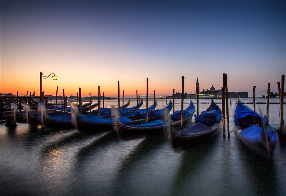 Sunrise in San Marco's bank