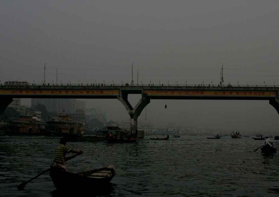 The Buriganga river in Bangladesh, that once gave life to Dhaka, is being choked to death by man. The local governing bodies in Dhaka are trying to sensitize people on protecting the environment with campaign slogans saying 