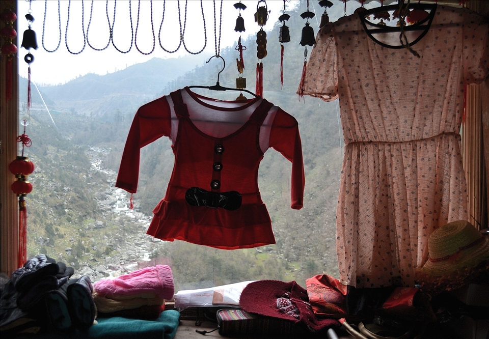 Even without a female adorning them, these garments looked graceful.