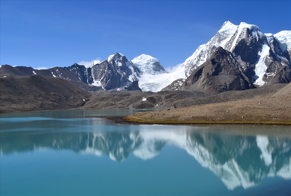 You can savor peace at 17000 ft (Gurudongmar Lake) after 4 hours of bumpy ride. 