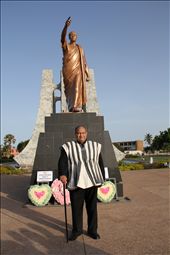 Ghana, accra, The statue of  Osagefo Dr. Kwame Nkrumah: by megajud, Views[1088]