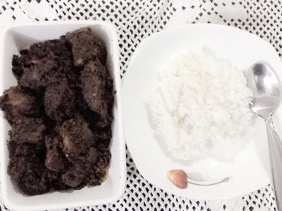 Serve delicious rendang with rice