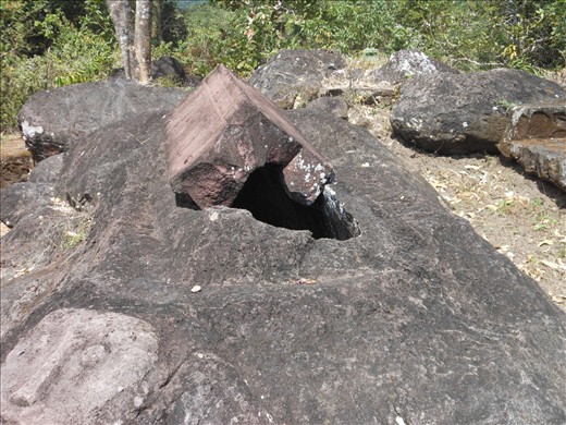 Megalithic tomb Aik Renung