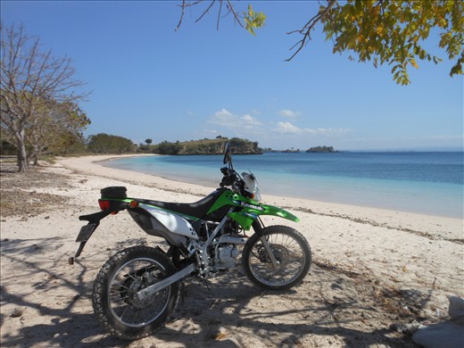 KLX enjoys a break at Pantai Pink