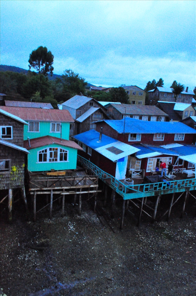 For a fisherman of Chiloe, rising early  it's not easy