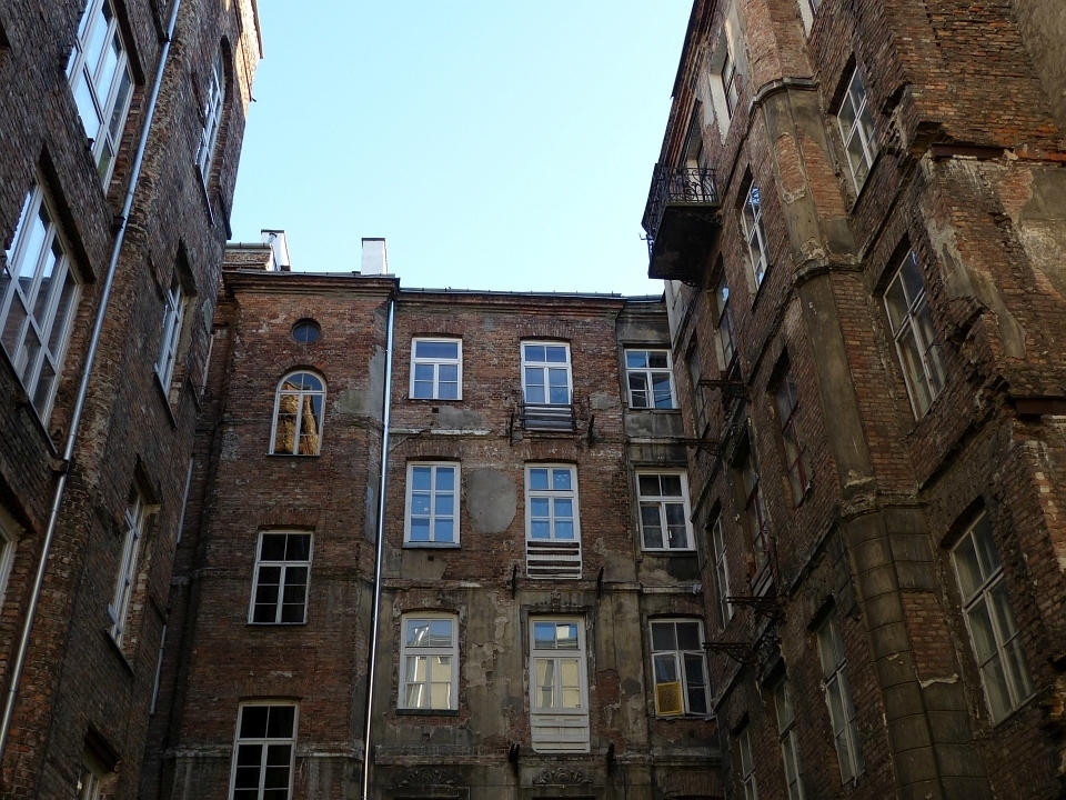 A building destroyed by time and neglect right in the very center of Warsaw. 