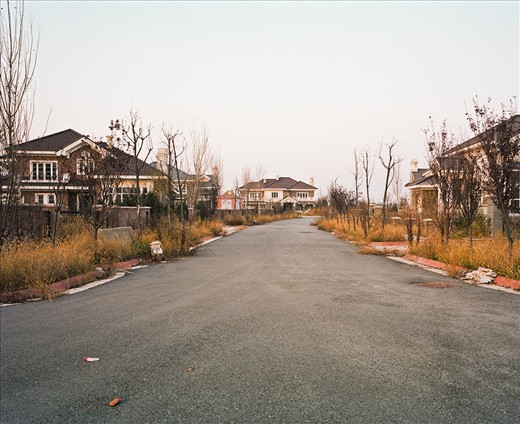 Jing Jin is one of China's many recently developed eco cities. Despite developers' attempts to entice residents of neighbouring mining towns with promises of new educational facilities and a scientific research centre, the 104sq km sits abandoned and unused. 