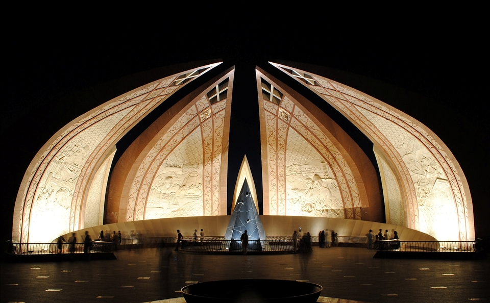This Picture is Taken was Taken in Islamabad,This Place is Situated in Islamabad called Pakistan Monument 