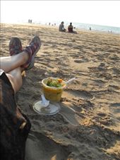 dinner, waiting for the sunset. Mindil Beach: by michidoesoz, Views[198]
