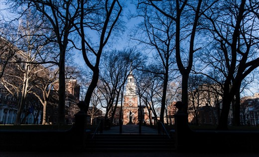 Walnut St & 6th St. South: Independence Hall. Philadelphia feels like the center of the United States. I started my walk from a subway station beneath a downtown shopping center. Blindly I followed a small crowd until i found myself in a green park centered among a bare forest of grand old trees. I instantly had the feeling these trees had been witness to so much of the countries history. 
