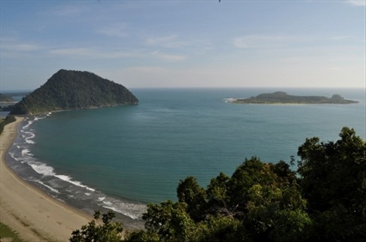 The title has said all. The island that appears in the right side of the frame w