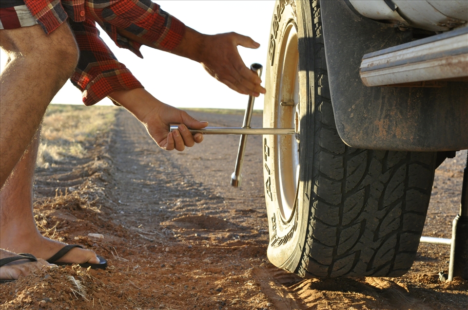 Getting a flat tyre can mean life or death in the Outback. 