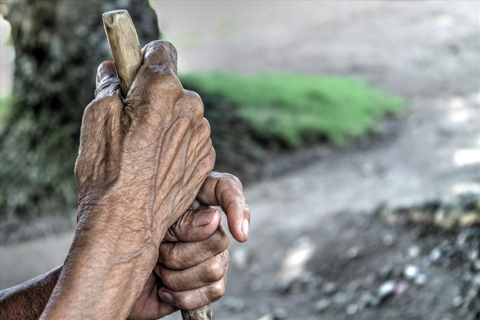 My grandma's hand telling some stories