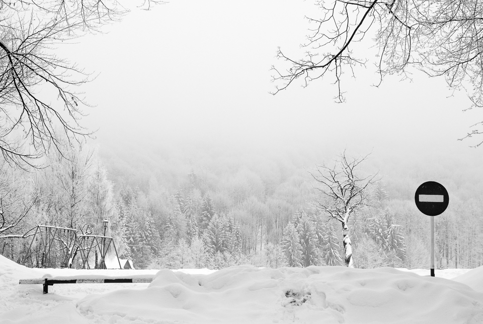 Winter: Everything is covered by a thick layer of snow and the place looks almost abandoned.