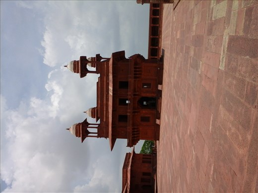 diwan-e-khas also there