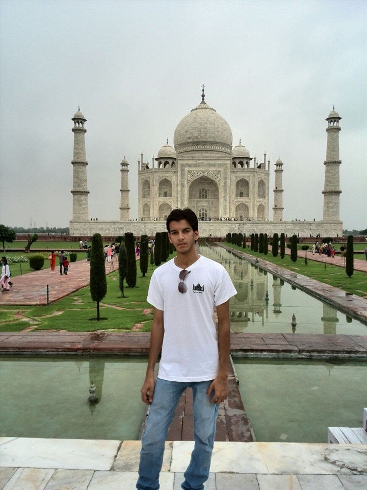 my pic taj mehal