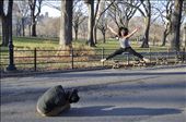 Central park in winter and about 4C, I was getting chilly just watching this poor girl jumping for the perfect shot over and over, a true professional and visually spectacular.: by mon, Views[258]