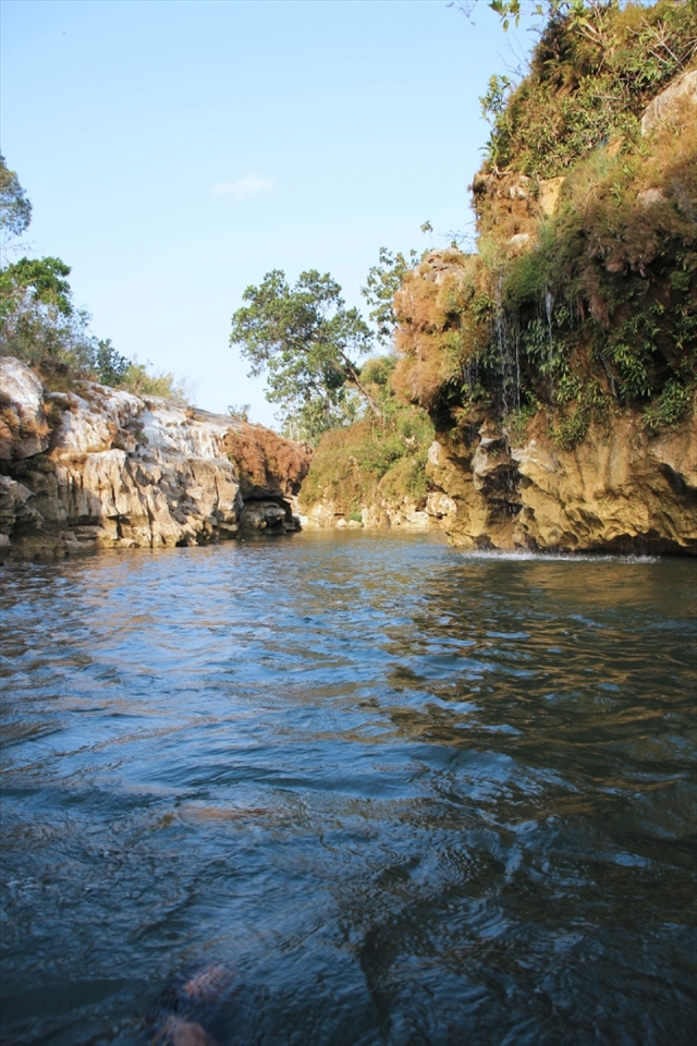 side view tubing river at Oyo's River