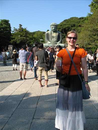 Kamakura: The obligatory photo of me in front of the Daibutsu