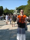 Kamakura: The obligatory photo of me in front of the Daibutsu: by monika, Views[323]