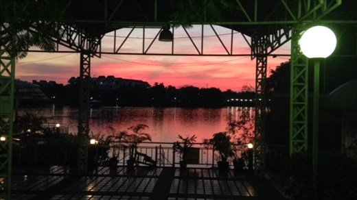 Naplemente esti futáshoz