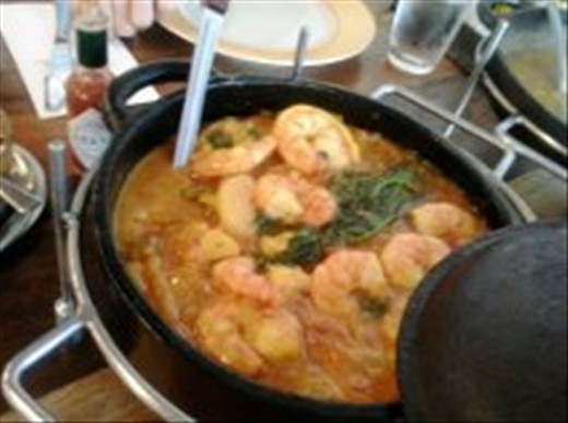 Moqueca de Camarao (Brazilian coconut shrimp stew)