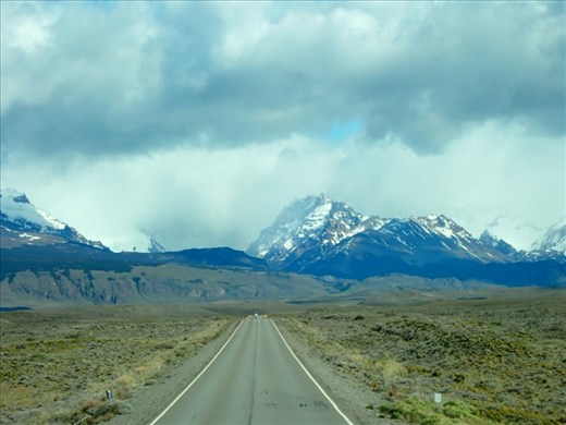 The road to El Cheltan