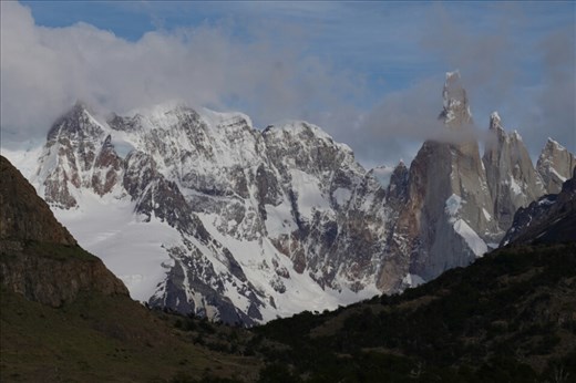 Today'so 20 km hike began with good weather