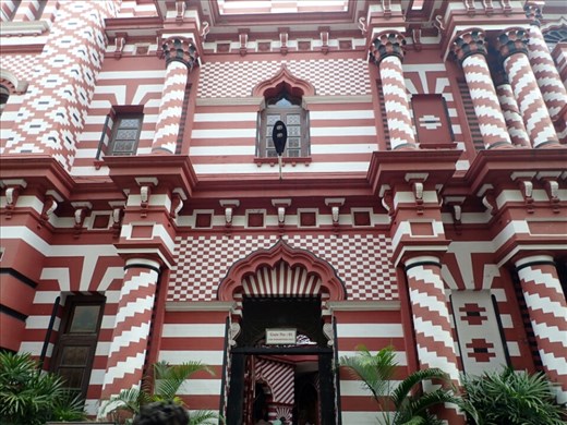 Jami Ul Alfar Mosque