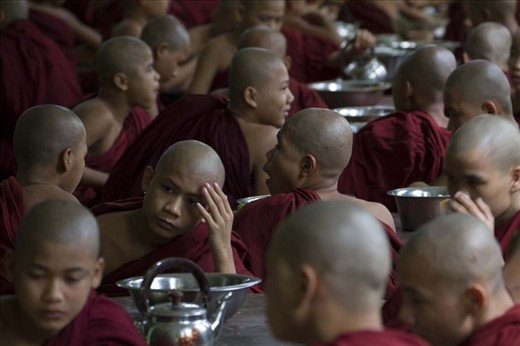 Search for enlghtment and survival in a monastry for young poor boys