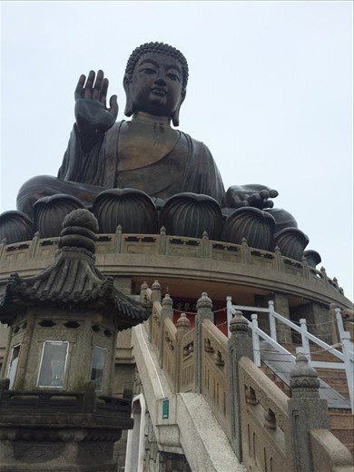We went to see the giant Tian Tan Buddah on Lantau Island.  The Buddah stands 112ft tall!