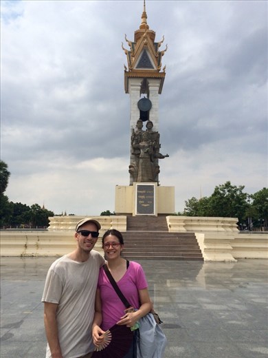 This is the Cambodia-Vietnam Friendship Monument was built in the 70s commemorates the former alliance between the 2 countries