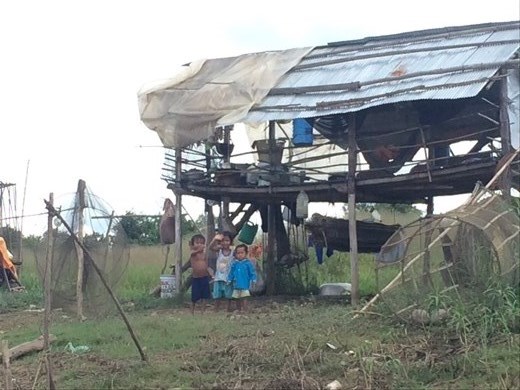 The kids in the fishing villages all ran to the shore to wave at us all the way to Battambang 