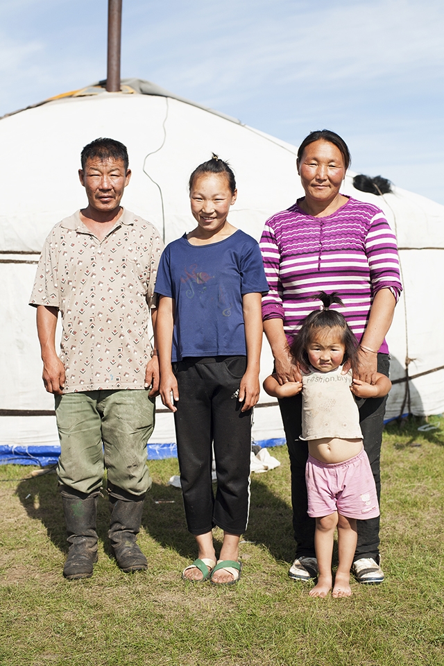 Nomad family's portrait