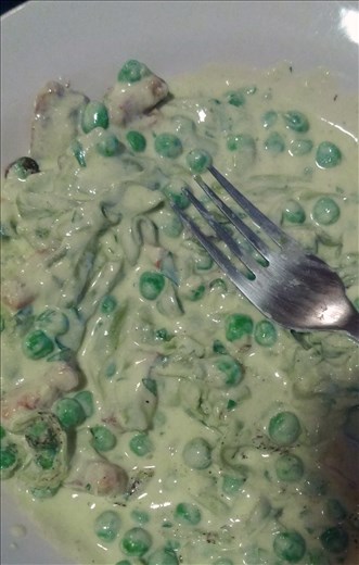 Teresa's Spinach Taglitelle Alfredo Carbonara