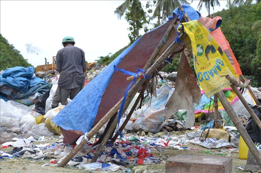This is one of the trash collectors’ temporary shelters; they stay in these shelters when they want to have break time. But most cases these become their homes when they need to stay for a week waiting to get their collected items sold. Some of the trash collectors’ homes are 2-3 mountains away from the dump site; they don’t have the extra budget to pay for fare.