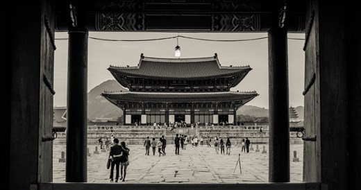 A couple connects with each other and their heritage at Gyeongbokgung Palace.