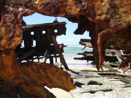 Shipwreck in Magnet Island