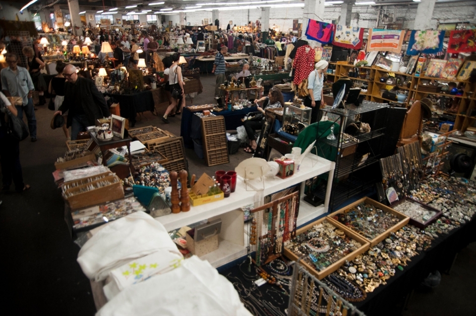 Car parks used during the week for the hustling buisness are converted into ecclectic collections of artifacts and collectables. 