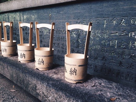 Interesting details surrounding the shrine 