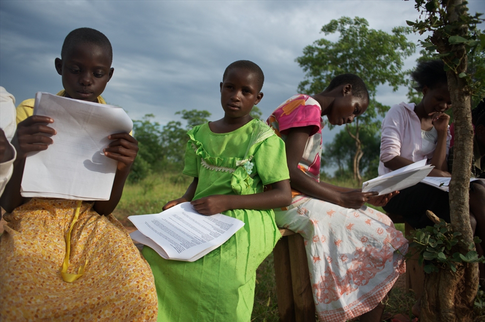 Young women victims of gender marginalization participate in meeting, Kenia